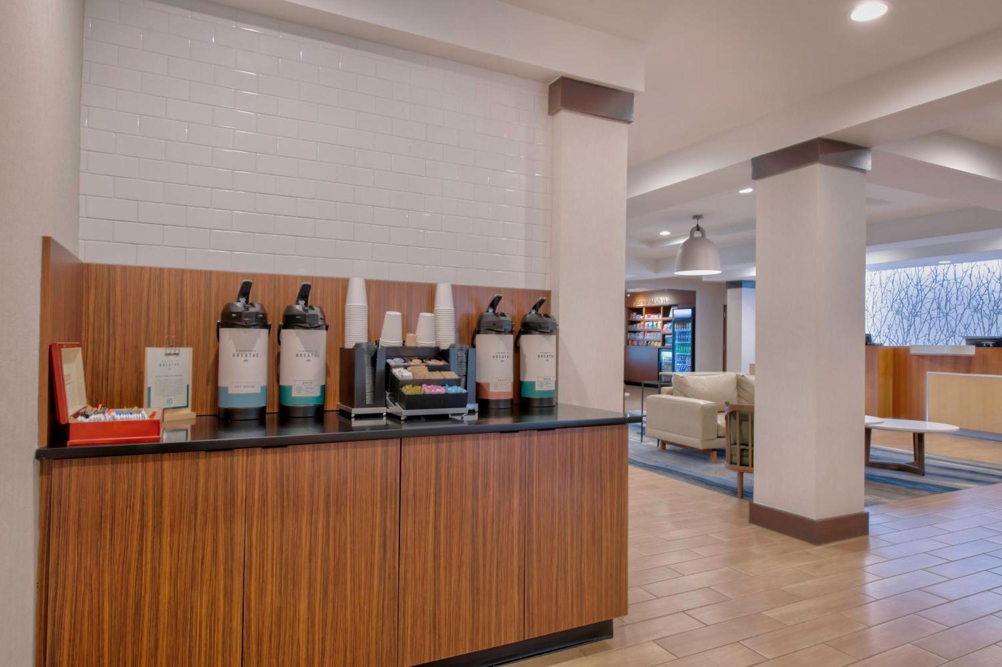 Fairfield Inn & Suites By Marriott Грийнууд Екстериор снимка