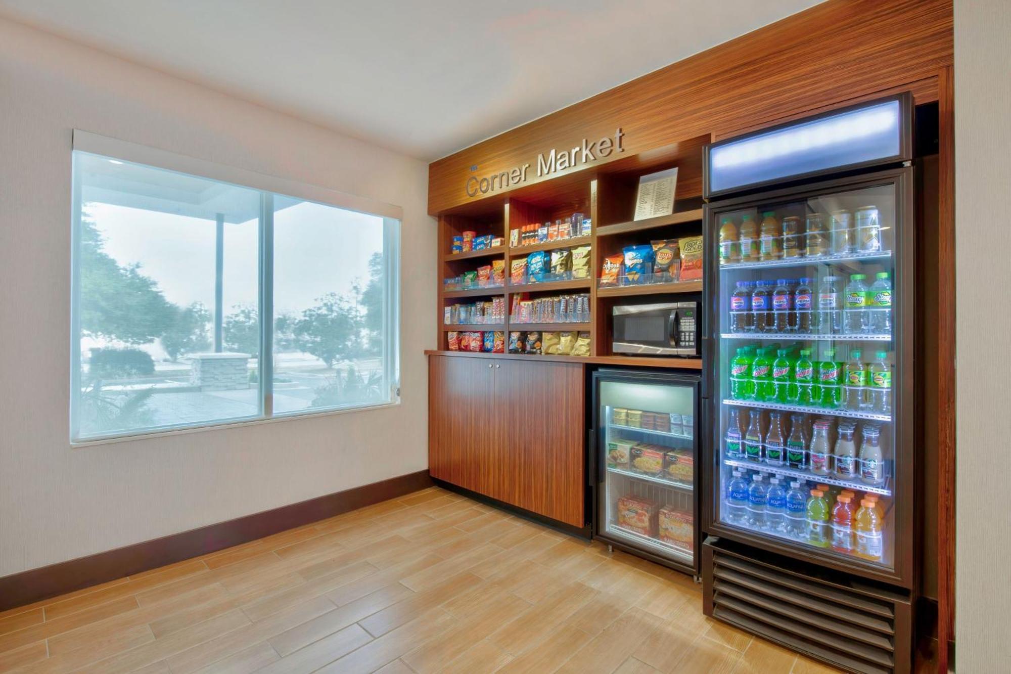 Fairfield Inn & Suites By Marriott Грийнууд Екстериор снимка