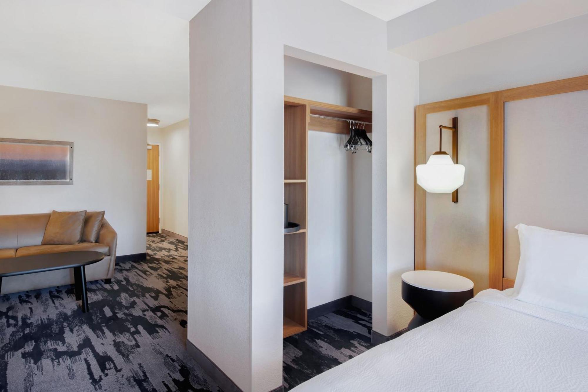 Fairfield Inn & Suites By Marriott Грийнууд Екстериор снимка