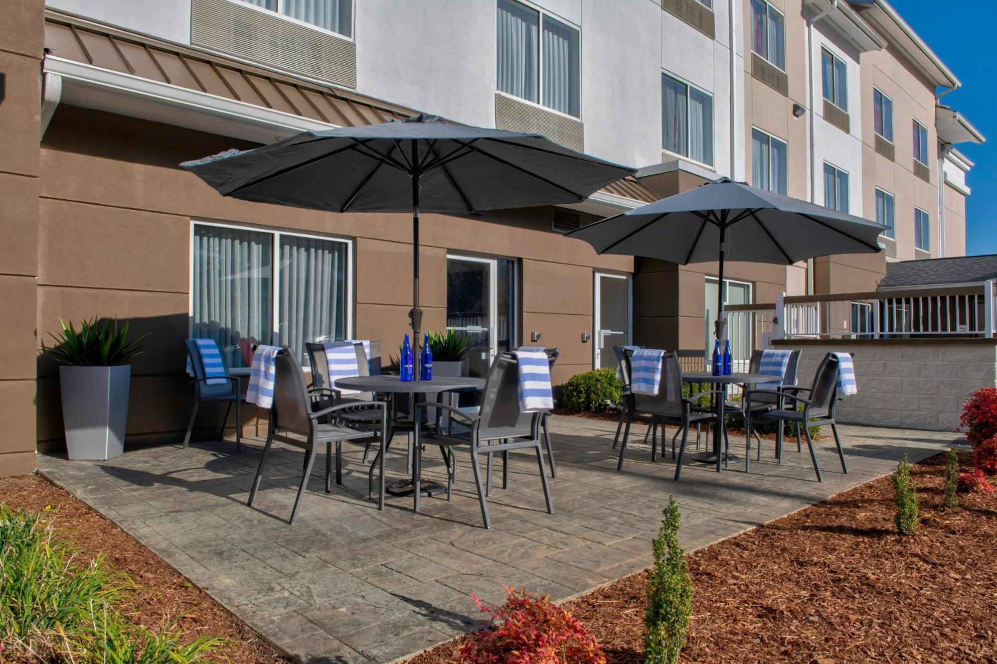 Fairfield Inn & Suites By Marriott Грийнууд Екстериор снимка