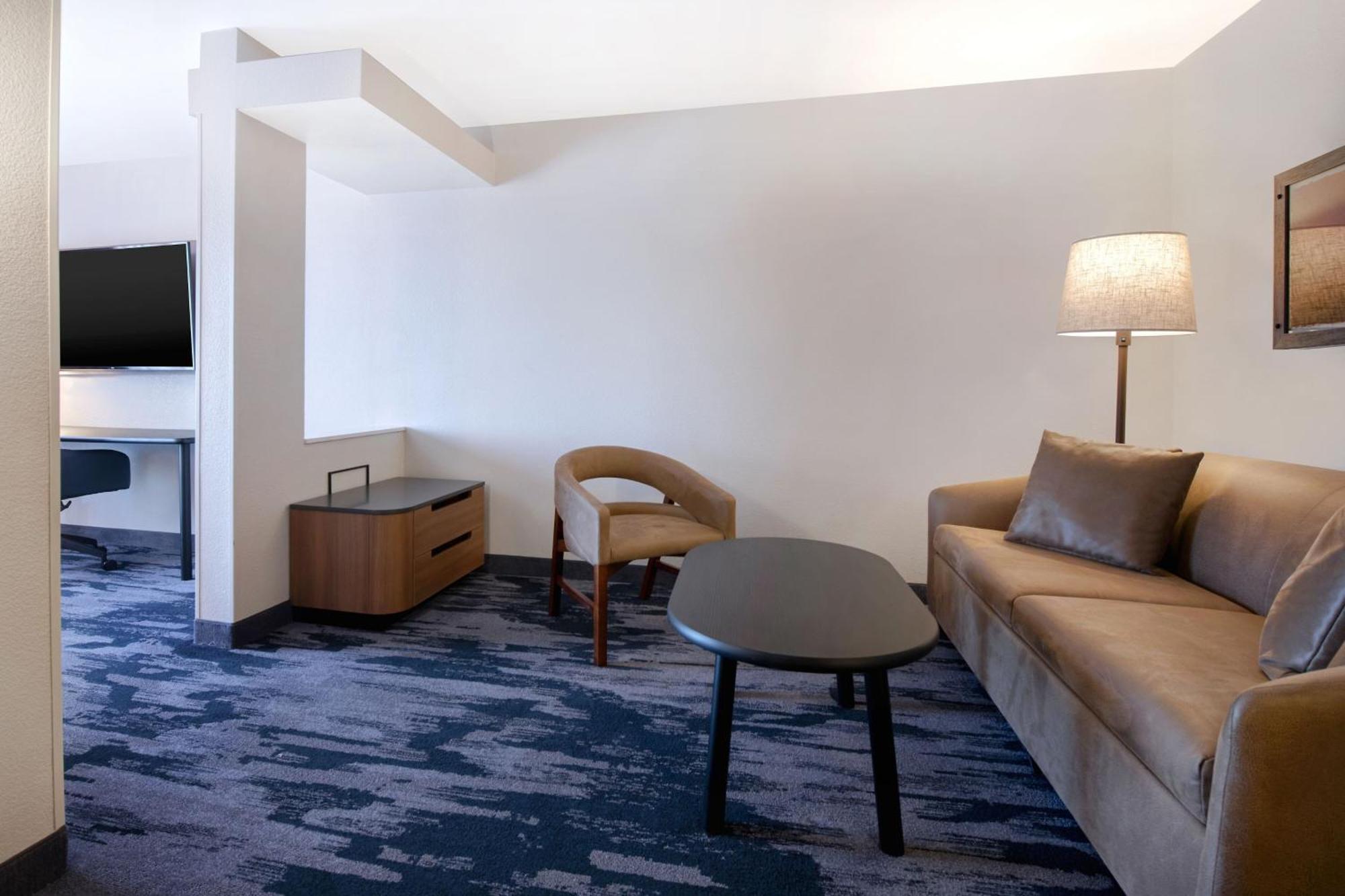 Fairfield Inn & Suites By Marriott Грийнууд Екстериор снимка
