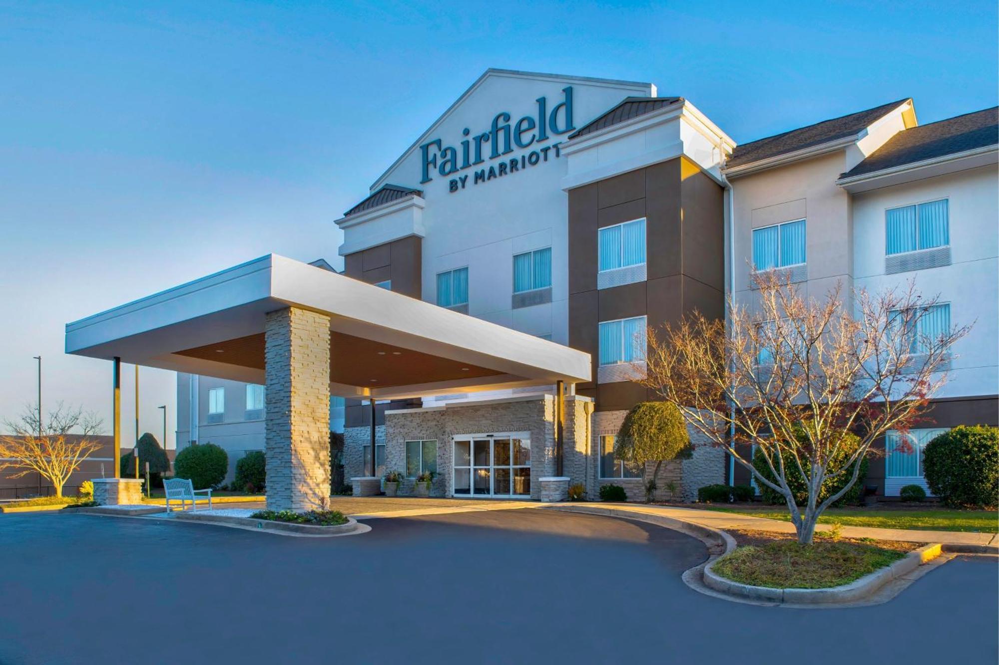 Fairfield Inn & Suites By Marriott Грийнууд Екстериор снимка